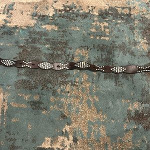 Brown gem belt